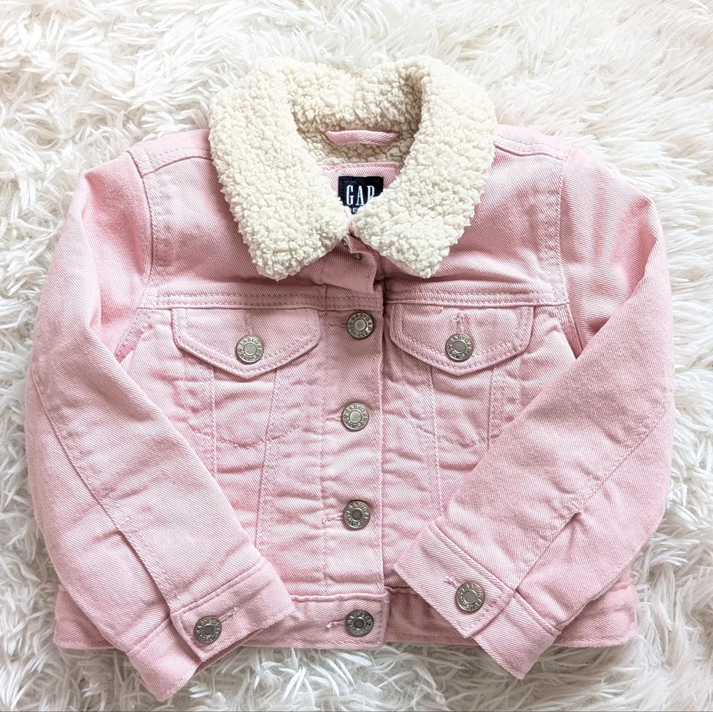 Baby Gap pink Sherpa lined corduroy jacket  size 2T